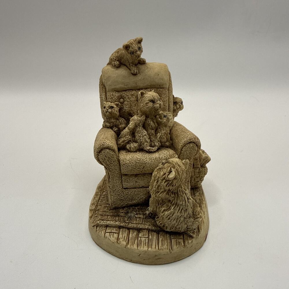 Mother With Kittens Sitting / Playing On Pink Chair Stone Critters USA 4" Tall